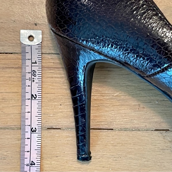 Christian Siriano Brown snakeskin heel pumps - Picture 4 of 4